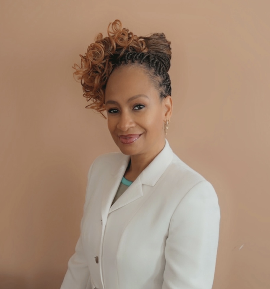Pamela Mahoney, Founder